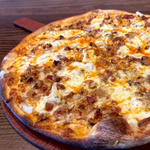 16" Buffalo Chicken Pizza.