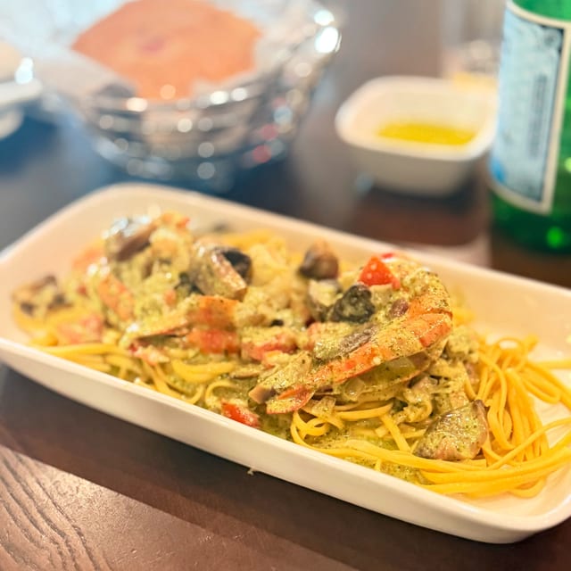 Pesto & Colossal Shrimp-Lunch..