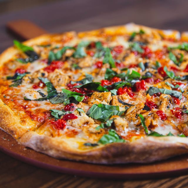 16" Cm Pizza.