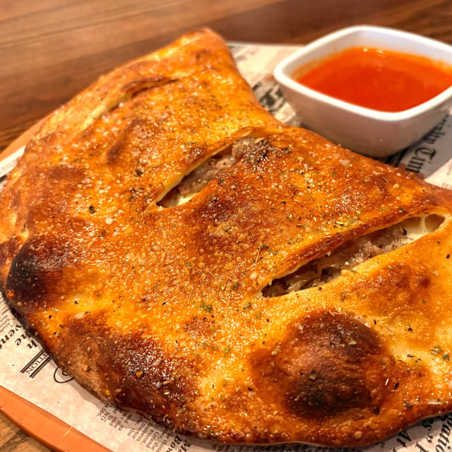 12" 3-Cheese Calzone Pizza.