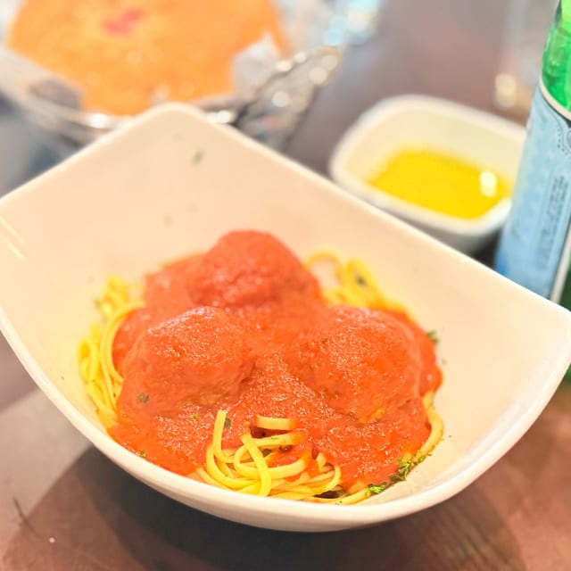 Meatballs & Sunday Gravy-Lunch..