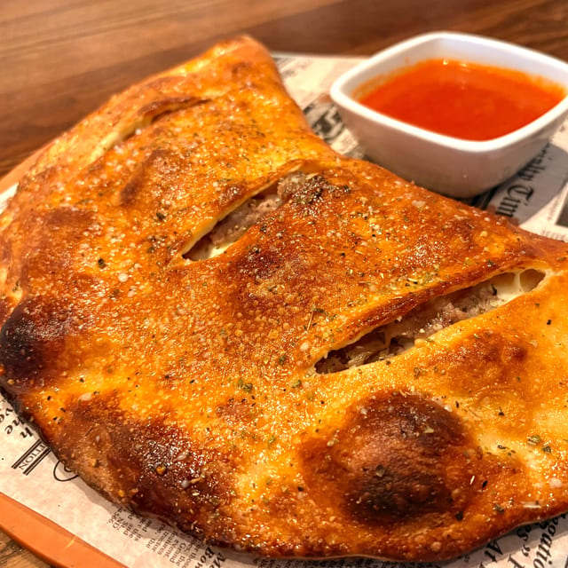 12" 3-Cheese Calzone Pizza.