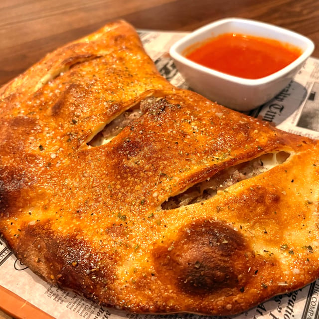 12" 3-Cheese Calzone Pizza.